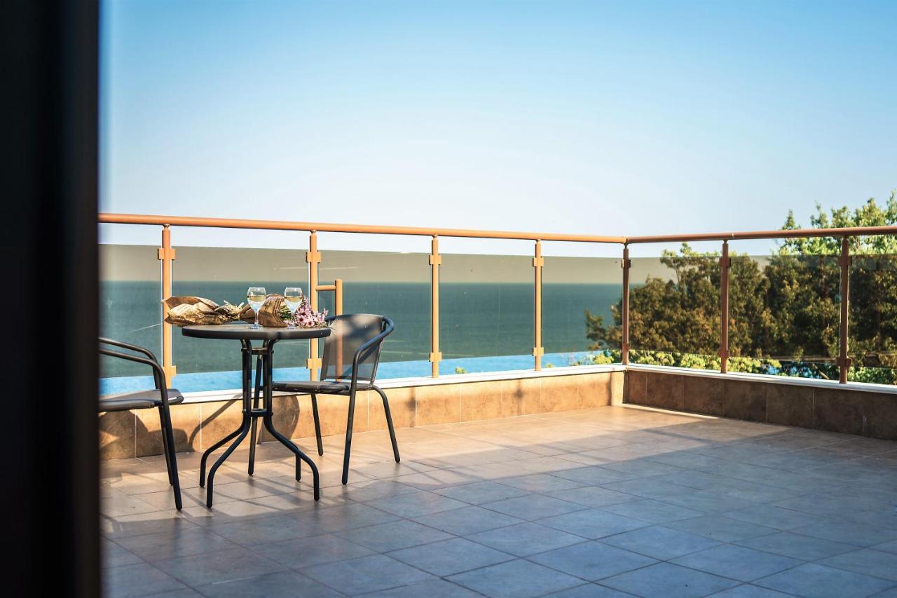 Moreto Seaside Aparthotel Obzor Dış mekan fotoğraf