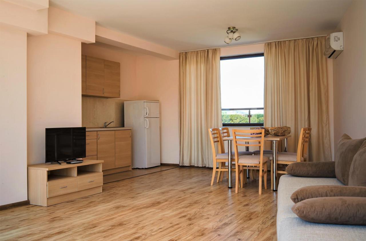 Moreto Seaside Aparthotel Obzor Dış mekan fotoğraf