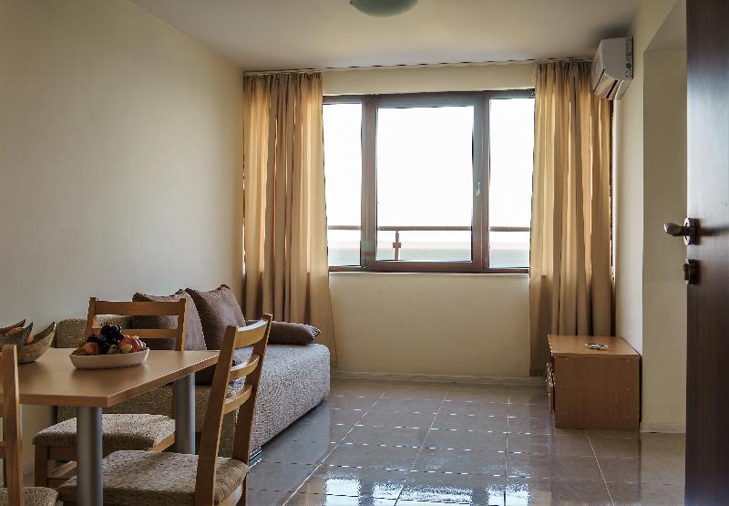 Moreto Seaside Aparthotel Obzor Dış mekan fotoğraf