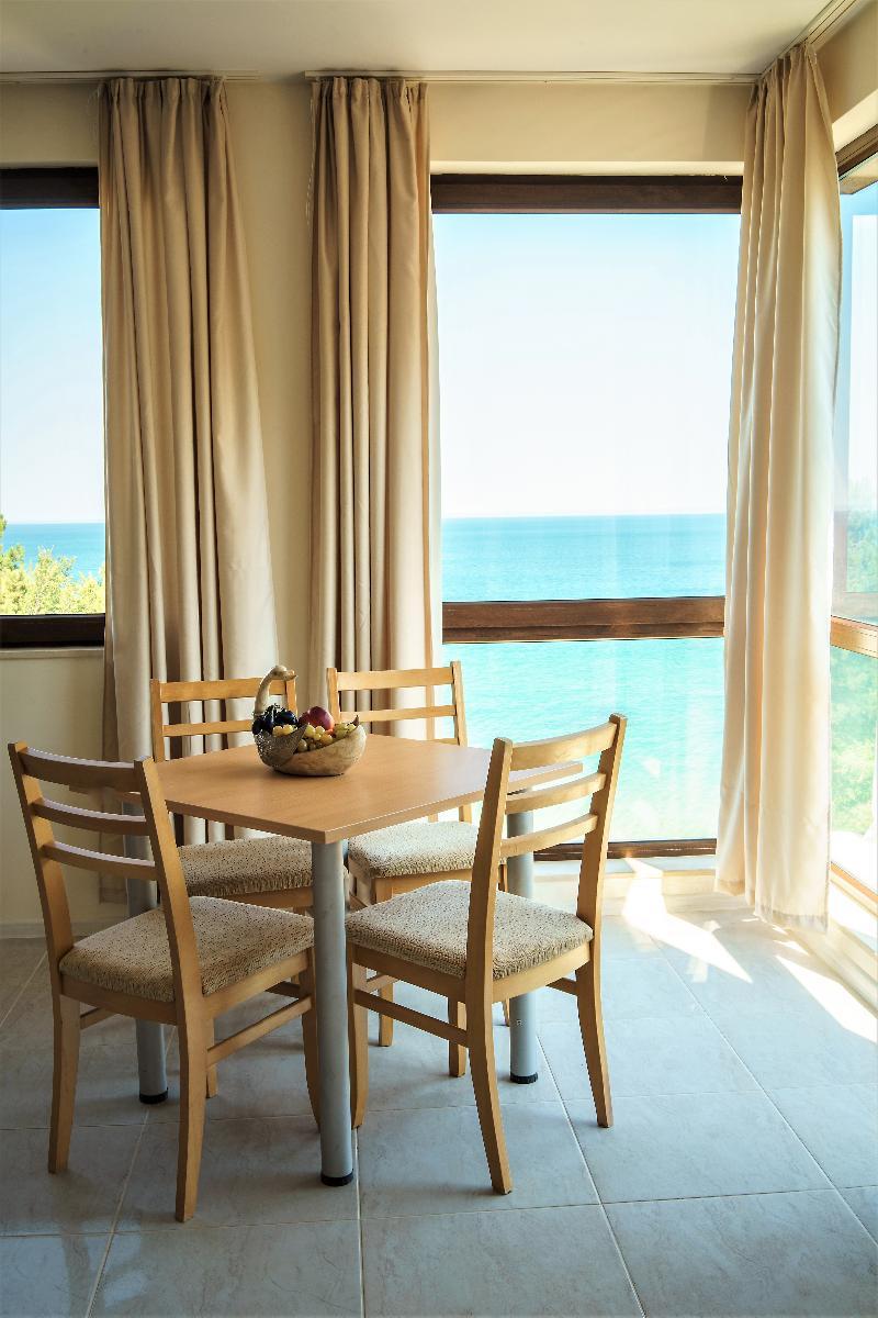 Moreto Seaside Aparthotel Obzor Dış mekan fotoğraf
