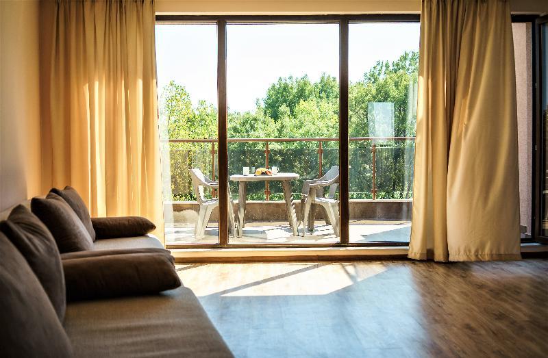 Moreto Seaside Aparthotel Obzor Dış mekan fotoğraf