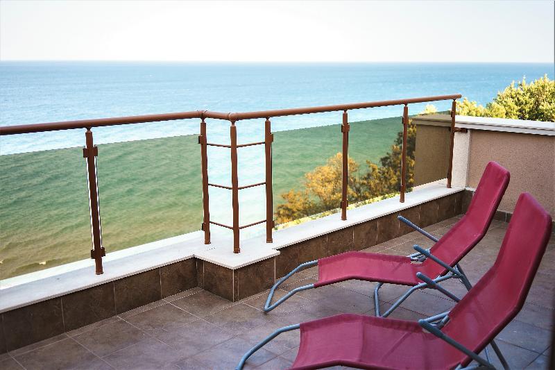 Moreto Seaside Aparthotel Obzor Dış mekan fotoğraf